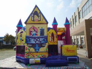 Is Setting Up a Bounce House Too Difficult for Kids? Is Setting Up a Bounce House Too Difficult for Kids?